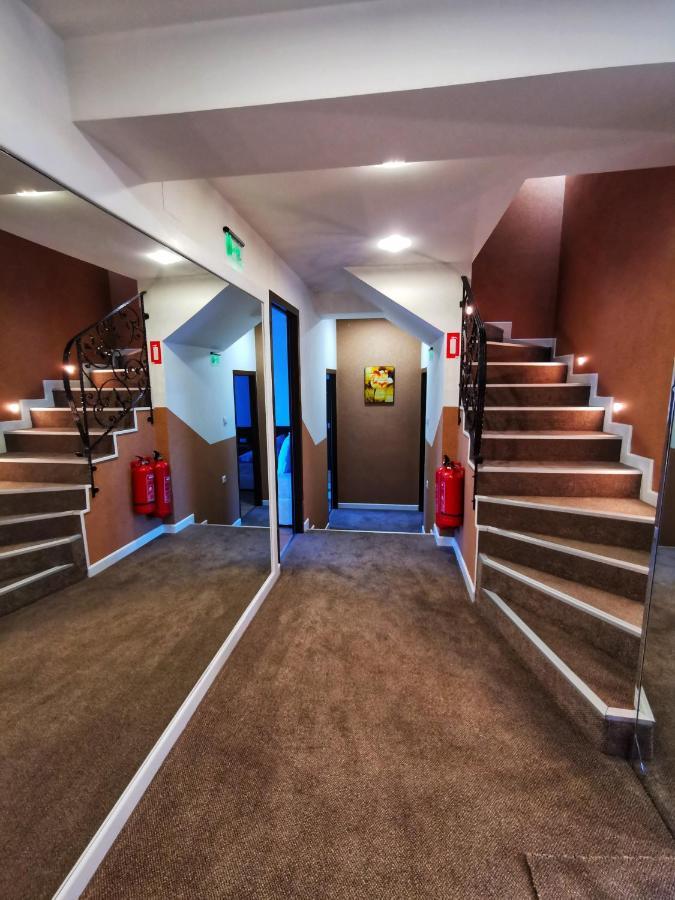 Hotel Swiss Šumen Exteriér fotografie