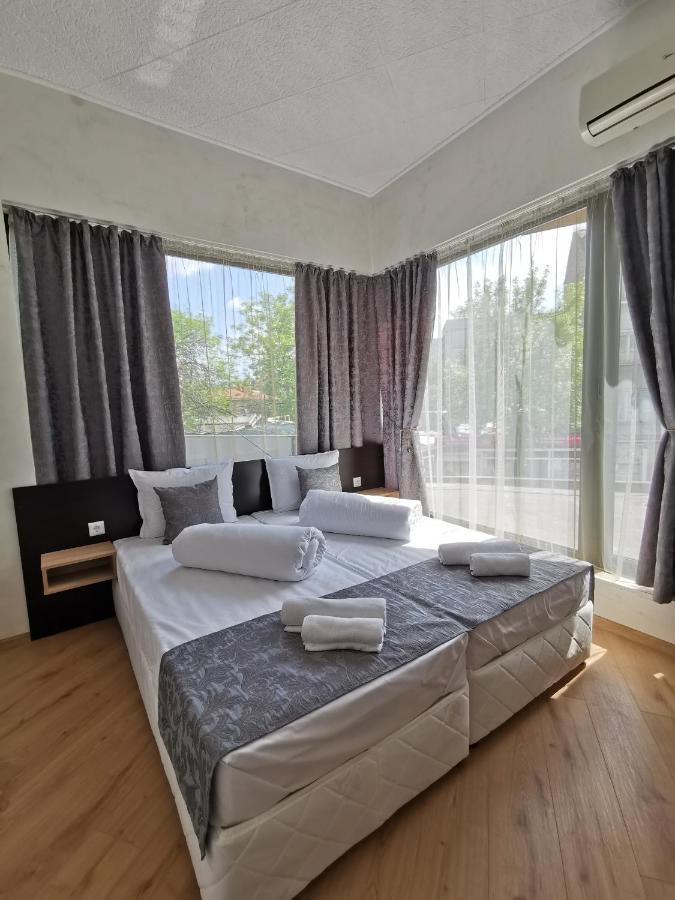 Hotel Swiss Šumen Exteriér fotografie